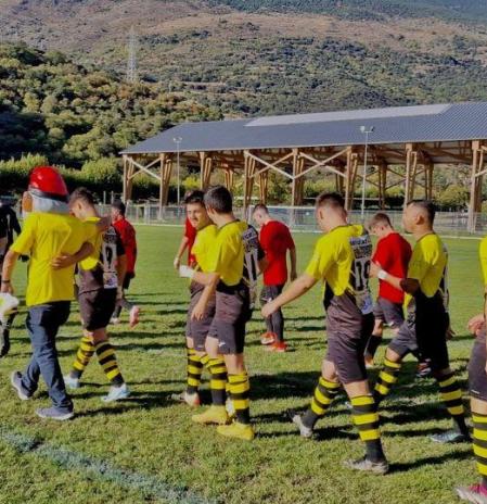 Acude al partido con solo nueve jugadores y tras encajar el 10-0 se queda sin efectivos